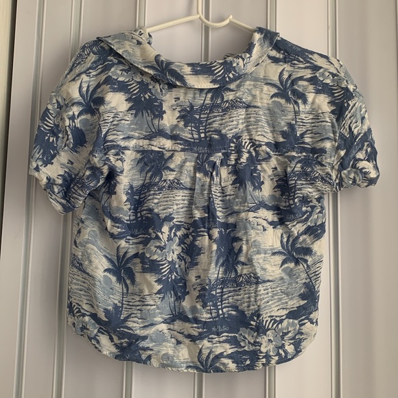 Button t-shirt - Picture 2 of 2